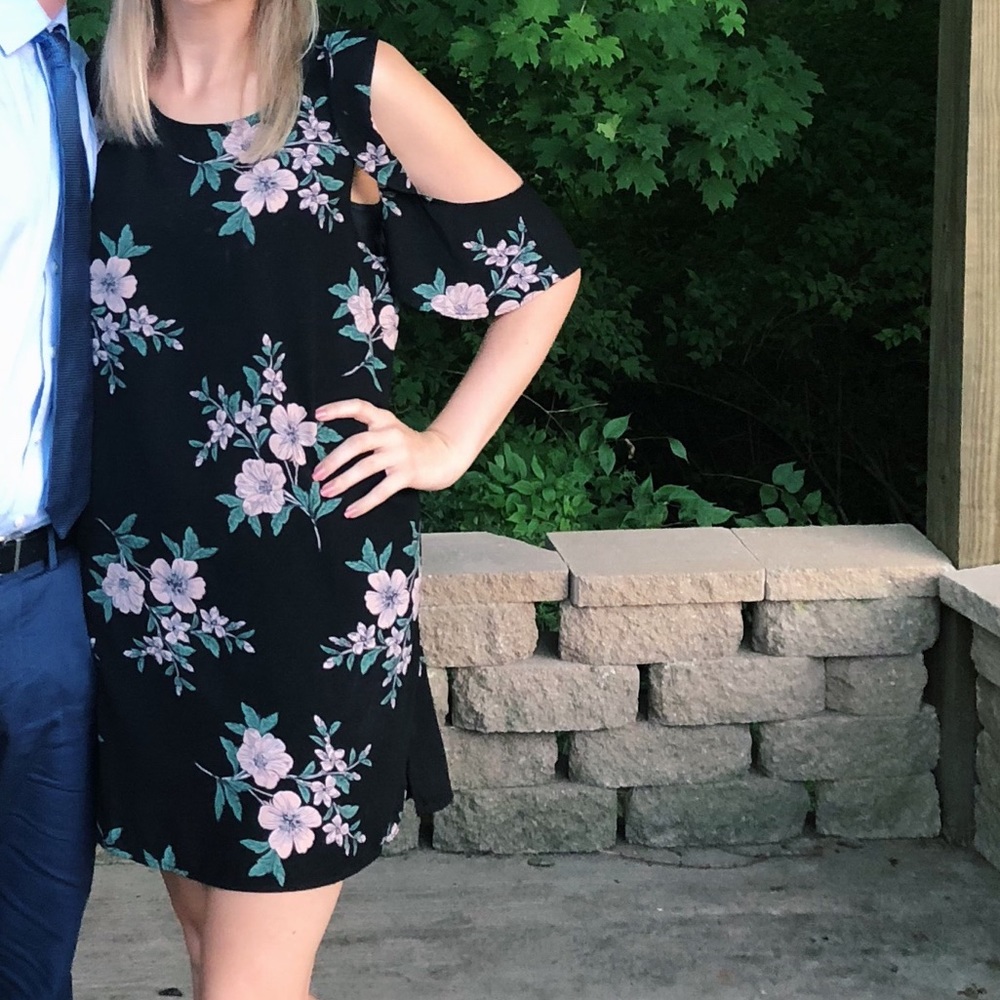 Forever 21 Black Floral Dress